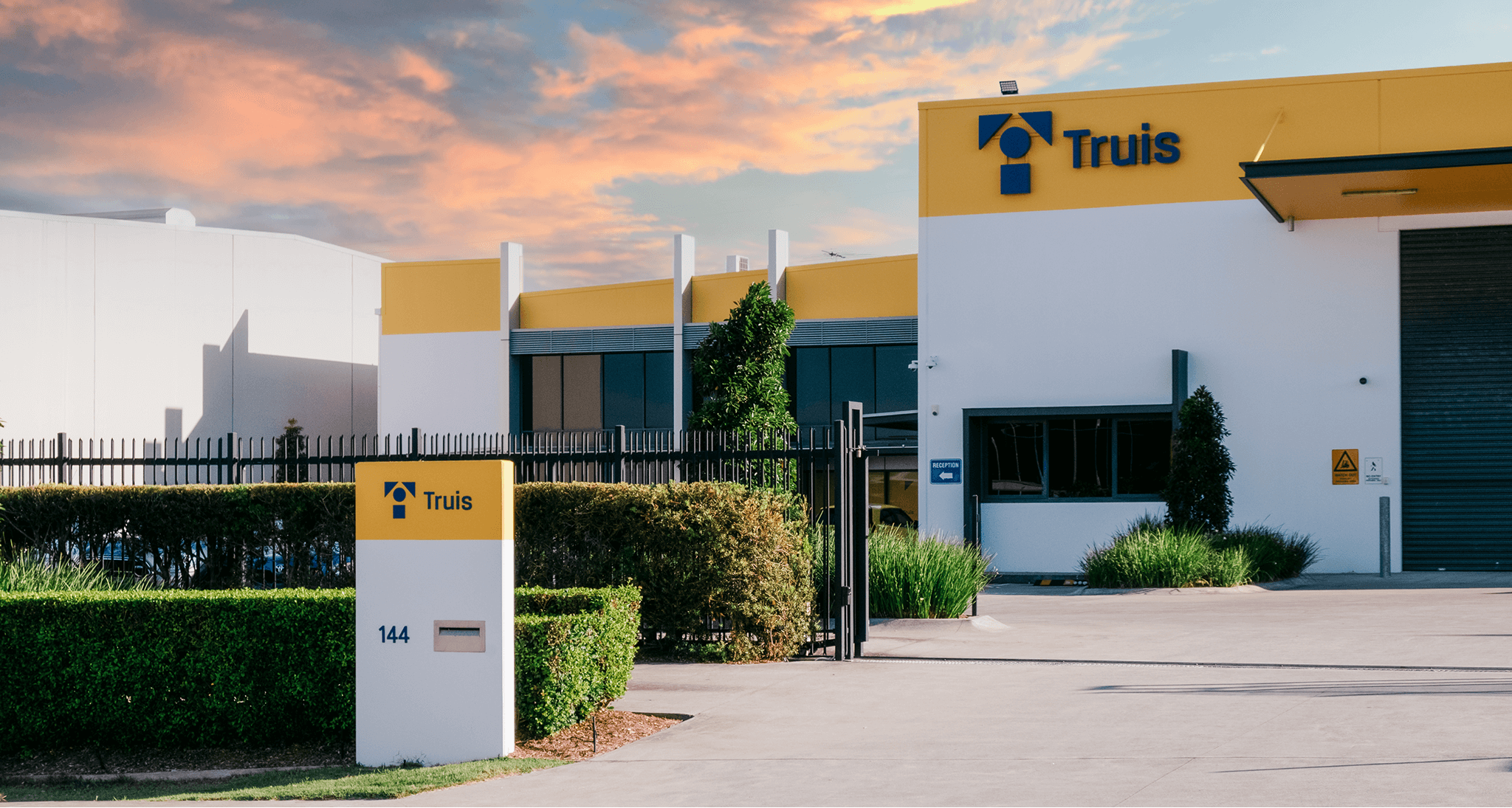 Truis HQ